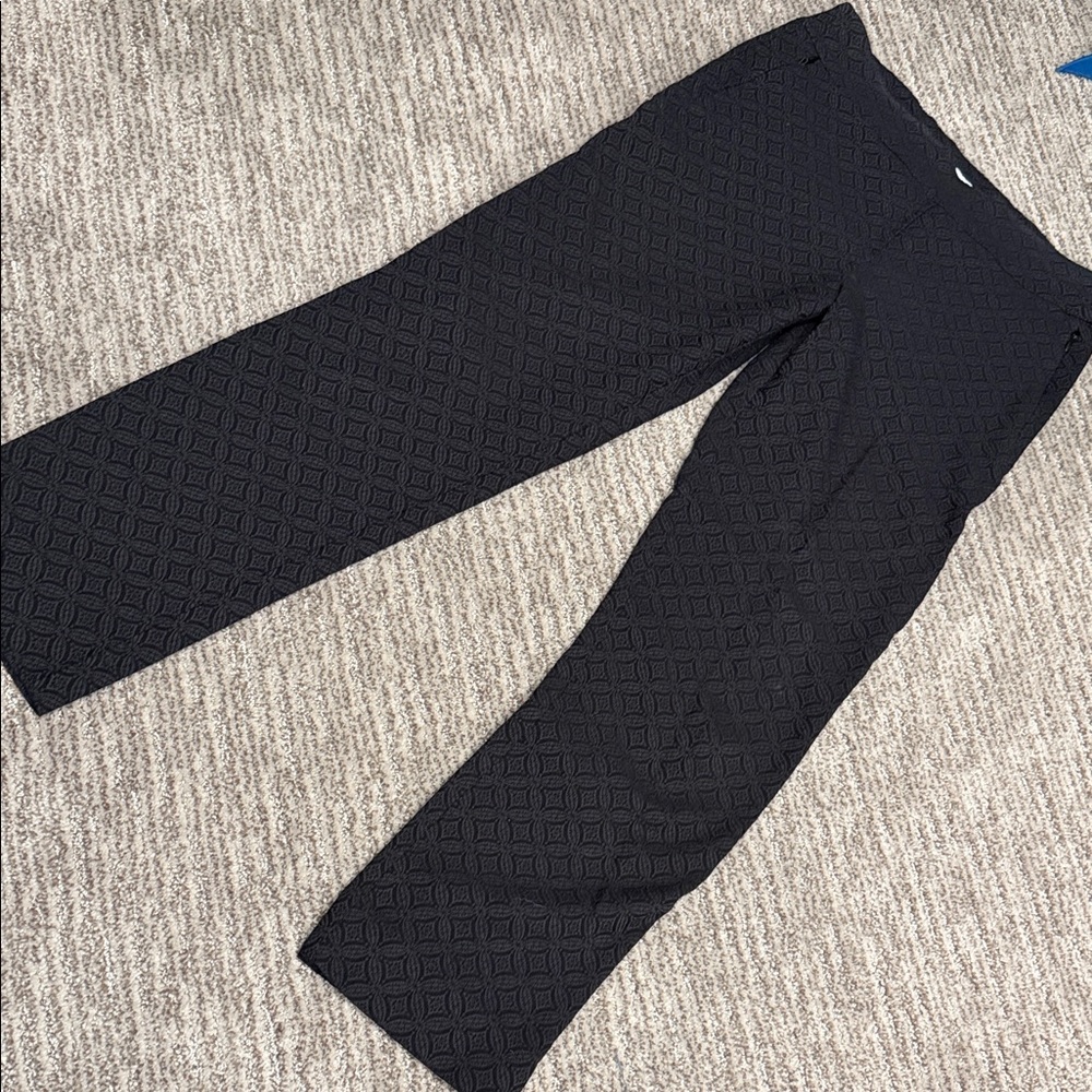 Margaret M Slimming Pant Medium Super cute pattern